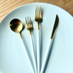 Gold and White Flatware Dinner Knife Rental